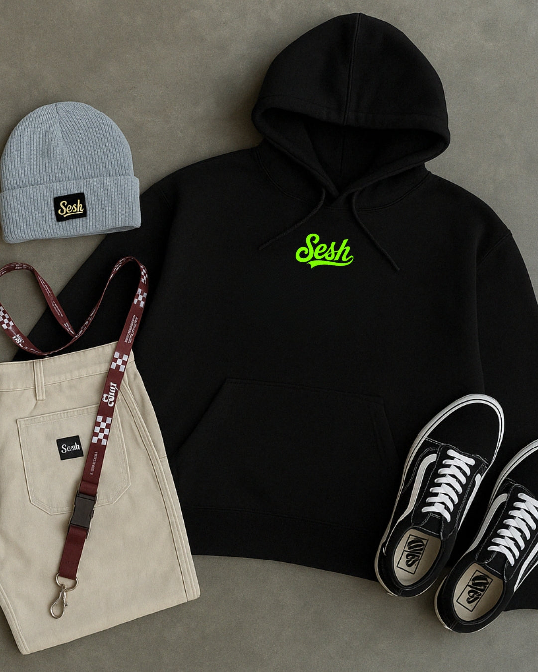 A25 PROMO PACK POLERON NEGRO+GORRO+LANYARD