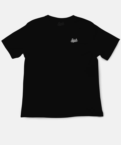 Polera Bordada Classic SESH – modelo