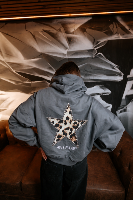 Polerón Gris Estrella Print — Boxy Mujer
