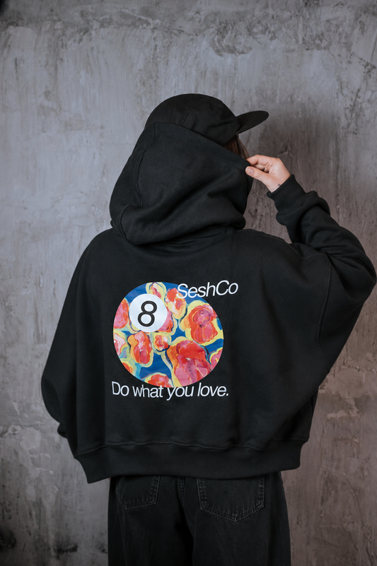 Polerón Negro Bola 8 — Boxy Mujer